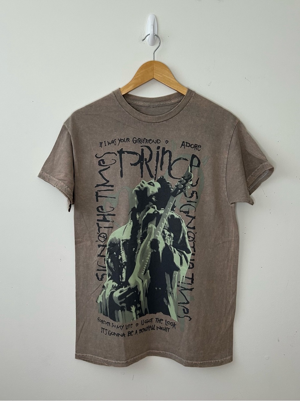Prince Official Estate Approved Gray Graphic T-Shirt, Size M